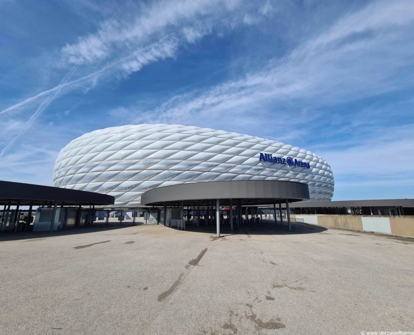 FCBayernMuenchen90D12M